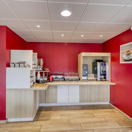 Ace Hotel Issoire Bagian luar foto